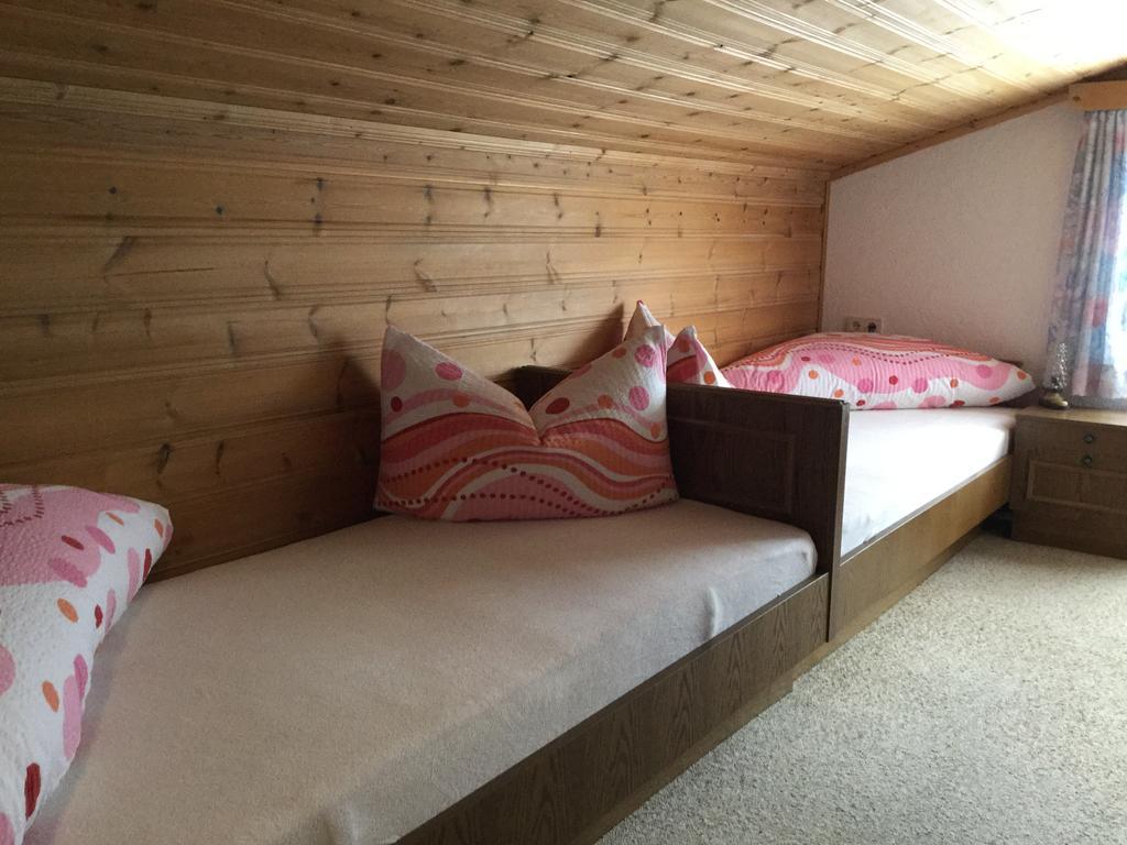 カップルHaus Bergheimatアパートメント 部屋 写真