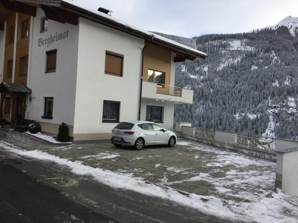 カップルHaus Bergheimatアパートメント エクステリア 写真