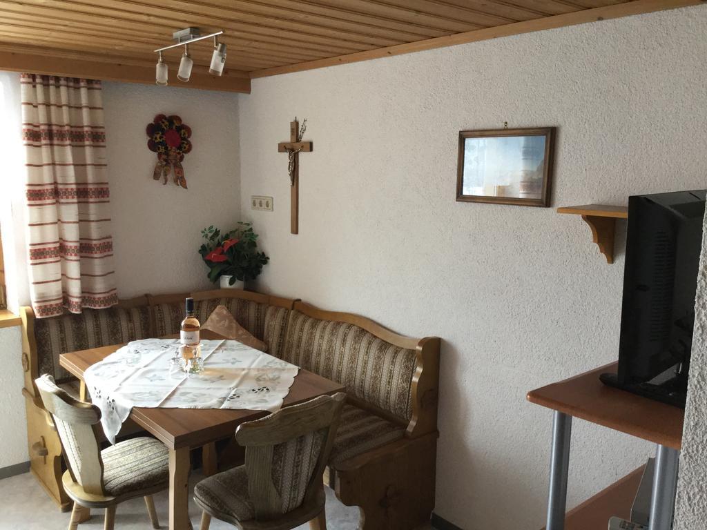 カップルHaus Bergheimatアパートメント エクステリア 写真